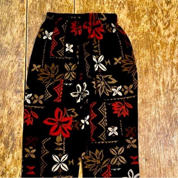 Chicos, travelers size 0 floral pattern, black pants. Bundle with Chicos top. - Picture 2 of 6